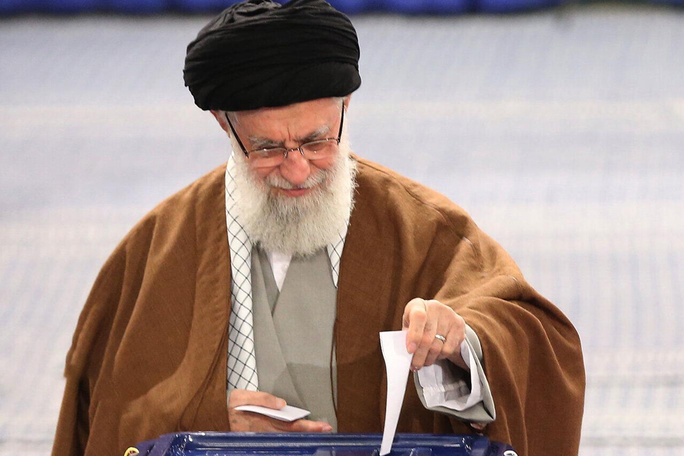 Elections guarantee national interests, Khamenei says